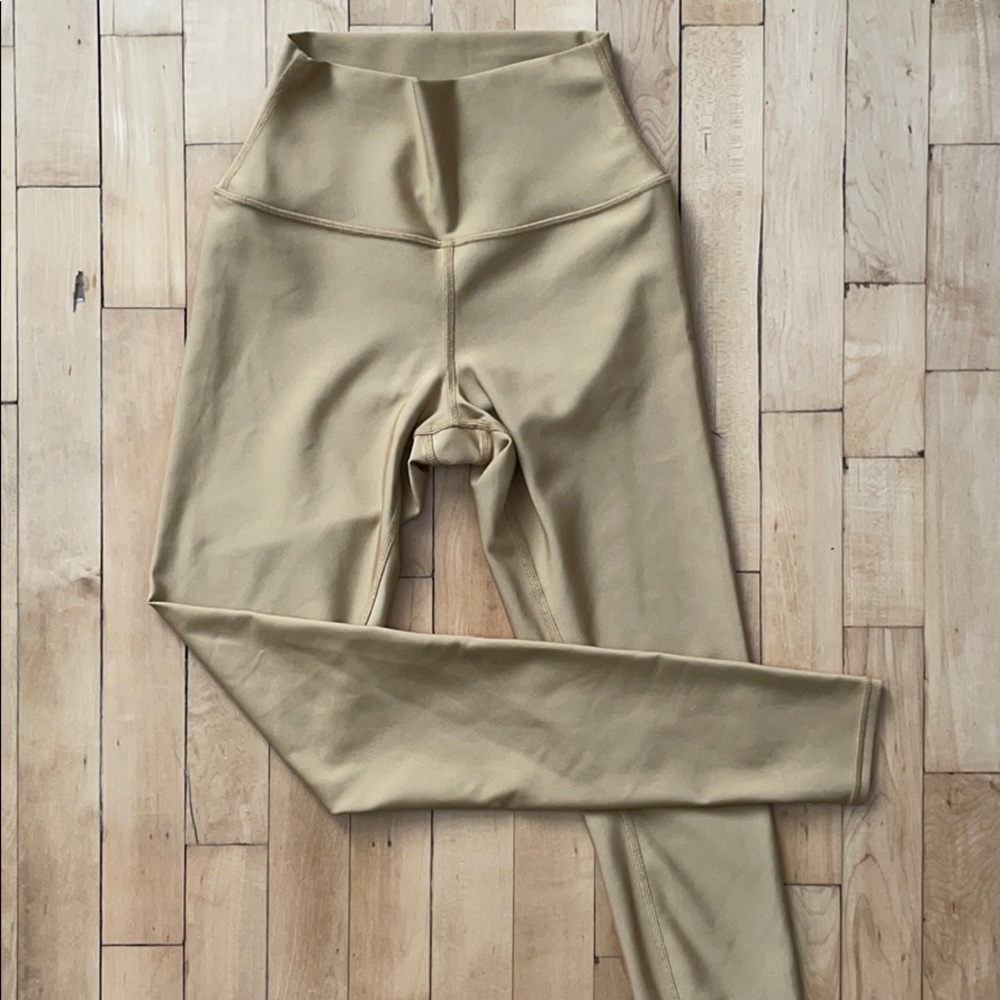 Alo Airlift Legging